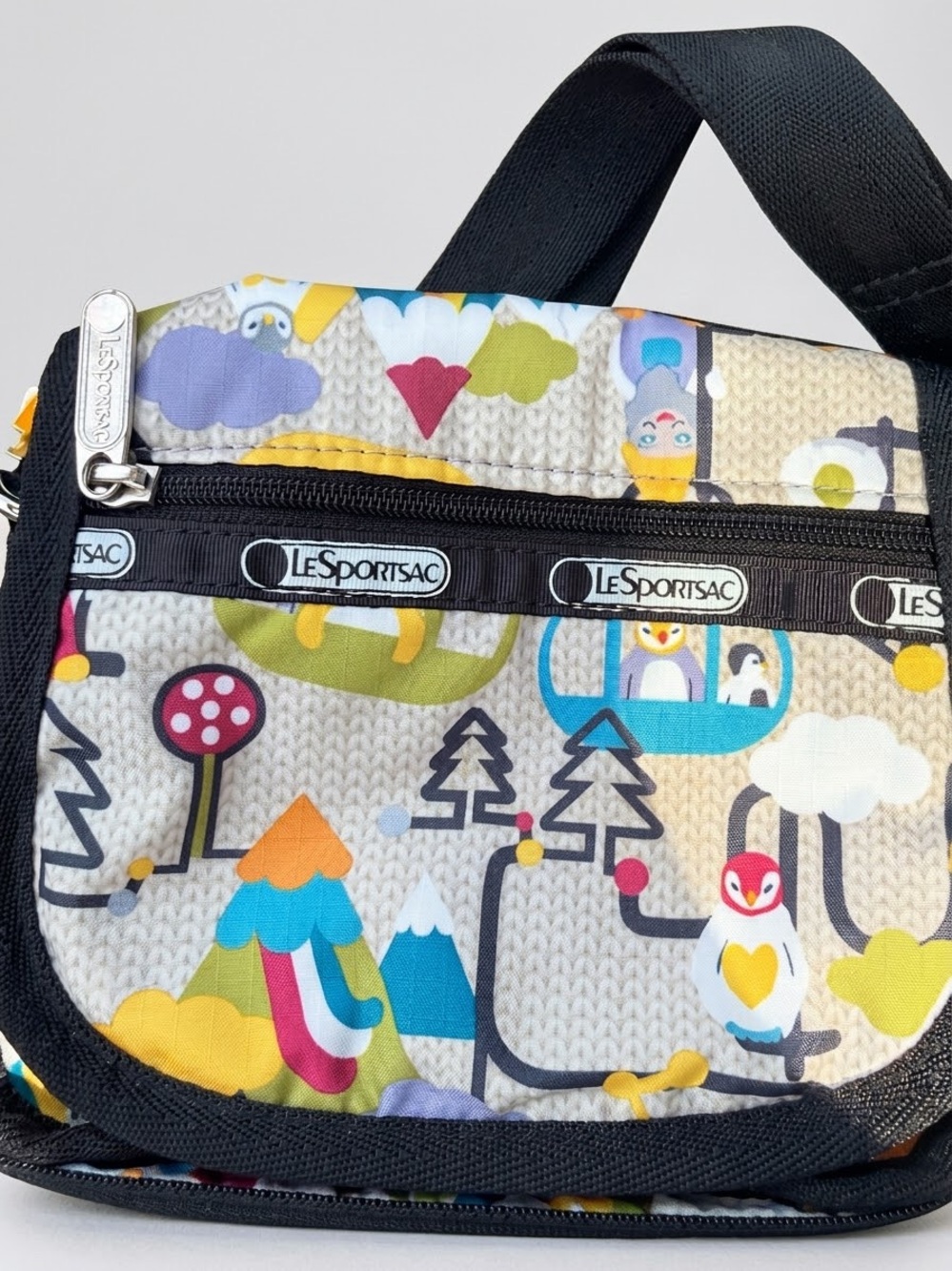 Rare Y2K LeSportsac Ski Lift Gnome Penguin Flap Crossbody Bag Knit Print Vintage